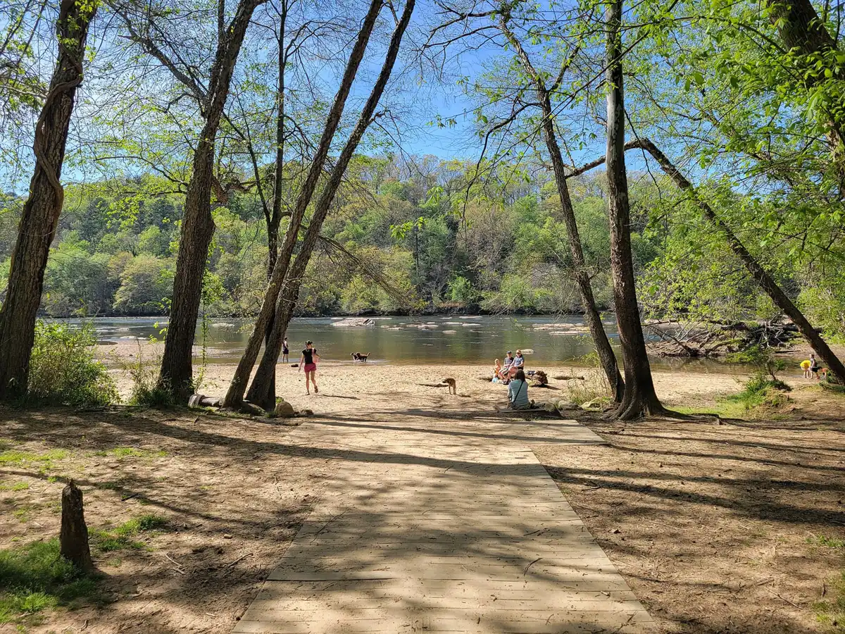 A sandy beach on the Chattahoochee River at the East Palisades trailhead
