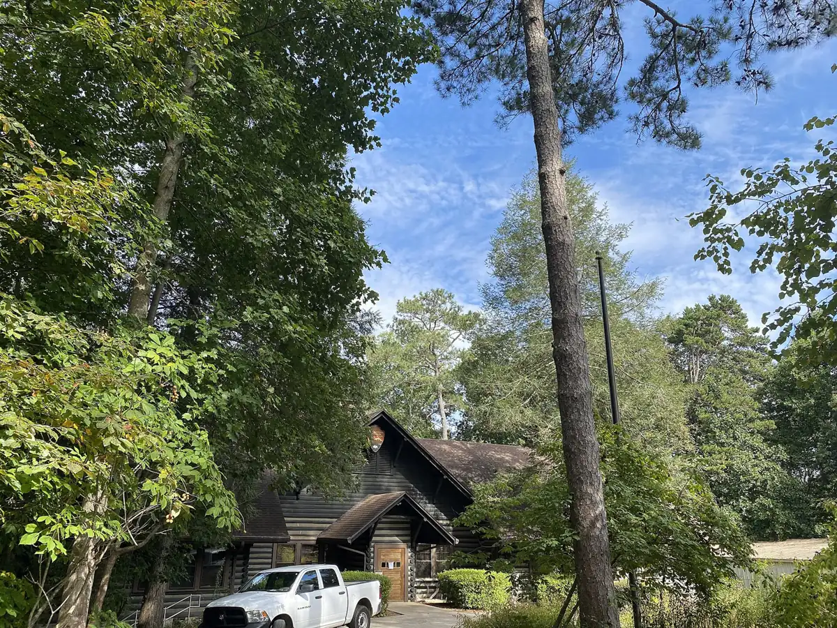 Hewlett Lodge, the National Park Service visitor station at Island Ford on the Chattahoochee River in Sandy Springs