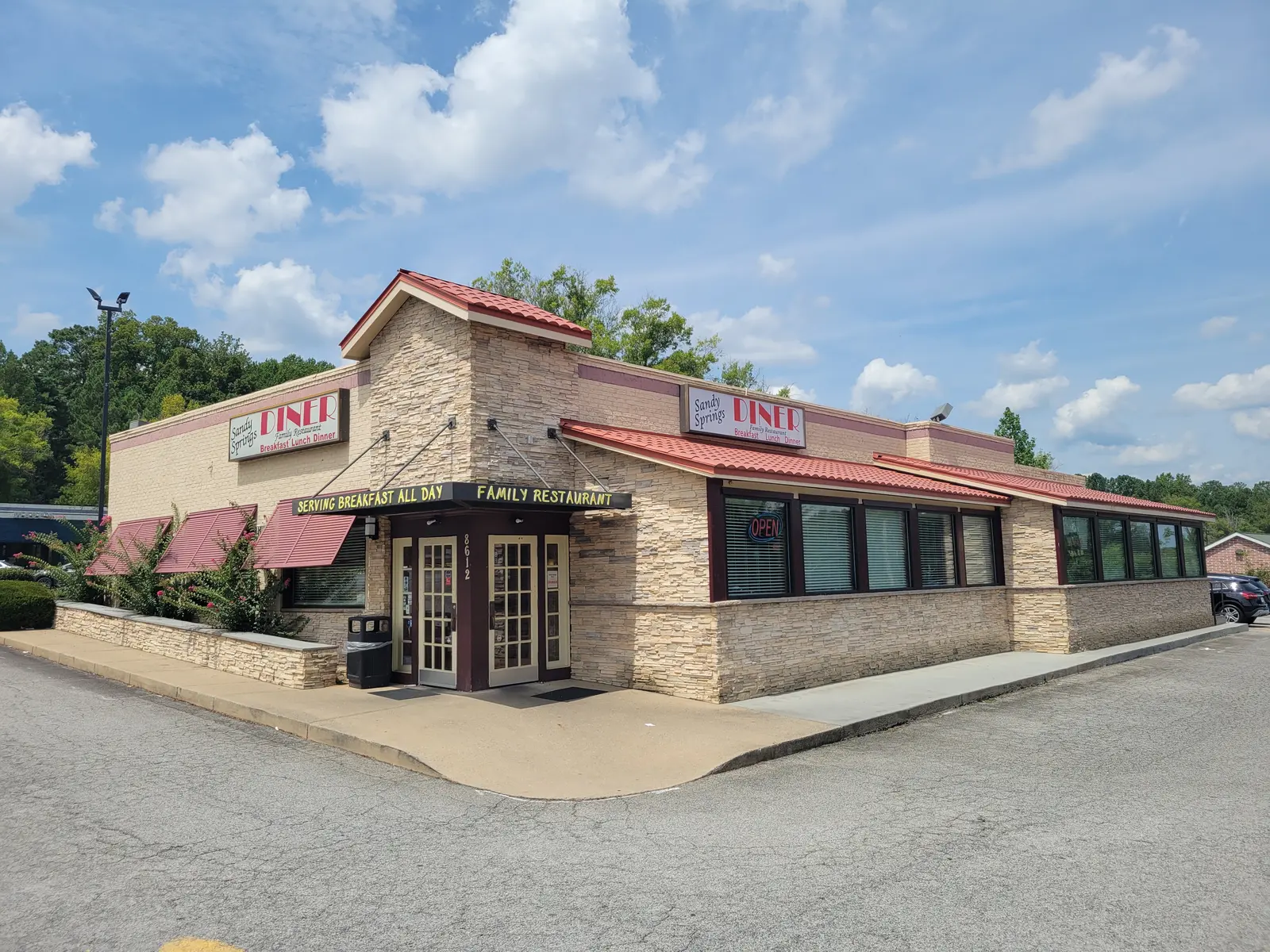 The Sandy Springs Diner on north Roswell Road, one of the places on our breakfast and coffee list